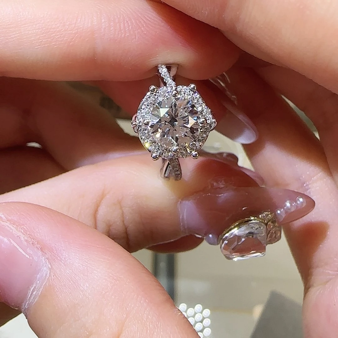 实验室培育钻石18K金镶嵌霖***晴1卡庄园顶参 15