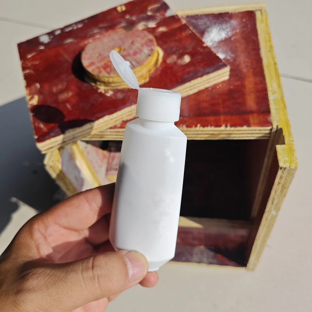 鹦鹉繁殖箱窝内驱虫粉