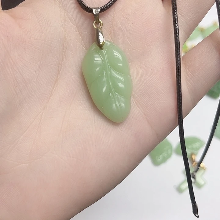 亚克力铁合金俄碧吊坠3