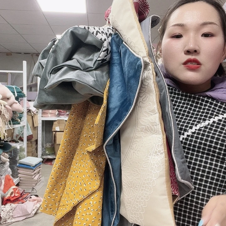 毛绒啦咯啦咯啦咯啦咯啦