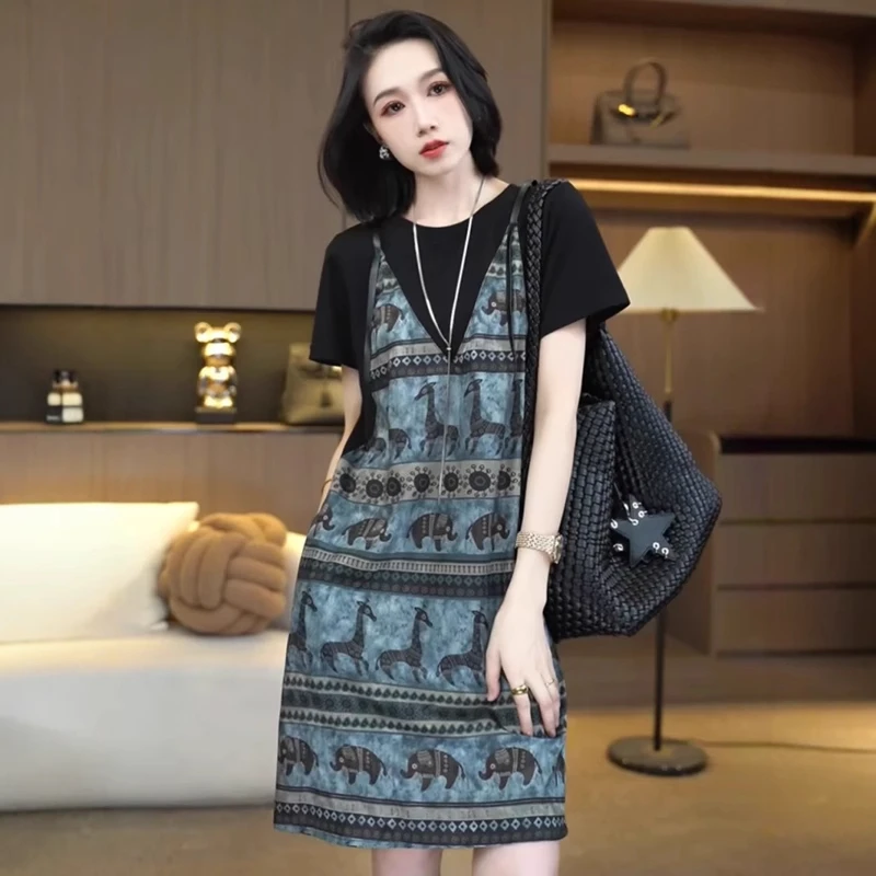 大码女装夏季小众设计感假两件印花连衣裙胖mm遮肉显瘦复古小黑裙