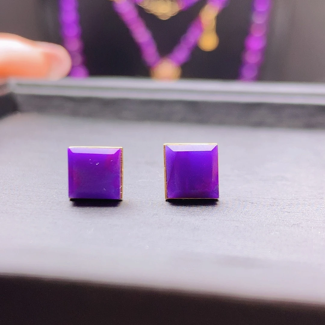 苏纪石（舒俱来）18K金镶嵌耳钉