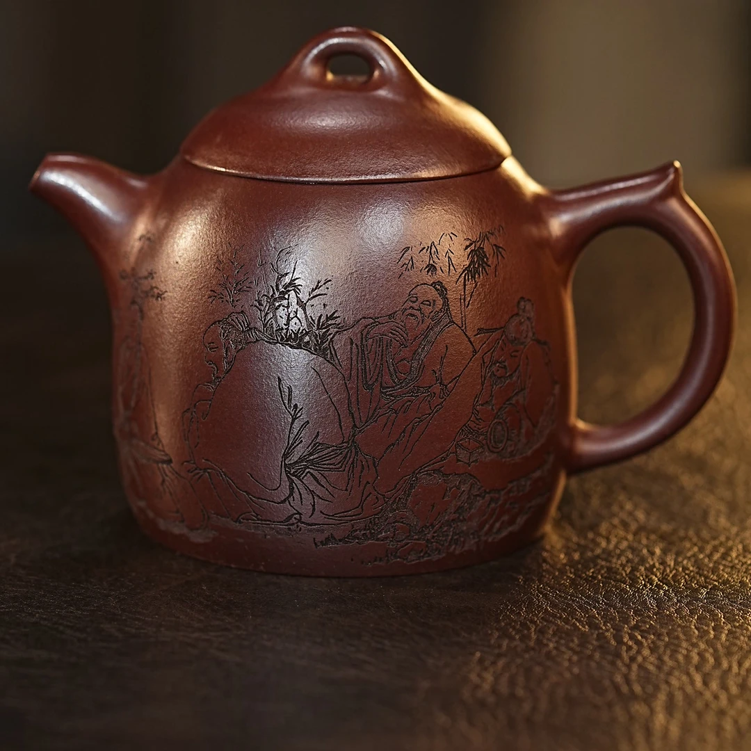 宜兴紫砂茶具 原矿石红泥料刻绘竹林七贤秦权紫砂壶