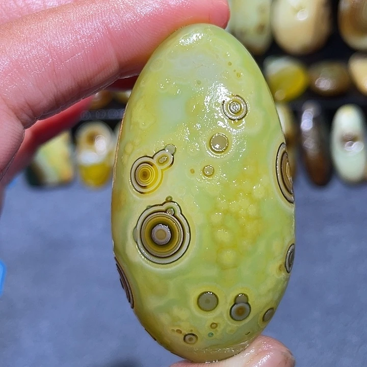 玛瑙/玉髓未镶嵌珠宝奇石