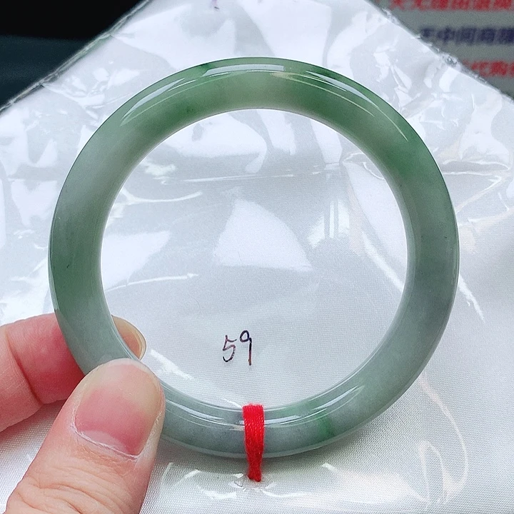 翡翠未镶嵌手镯131