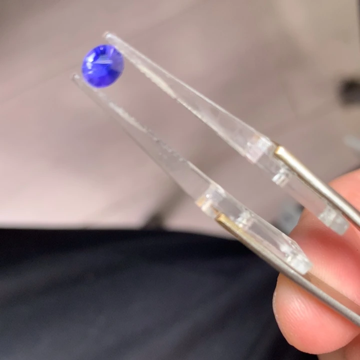 蓝宝石裸石未镶嵌哈**拉