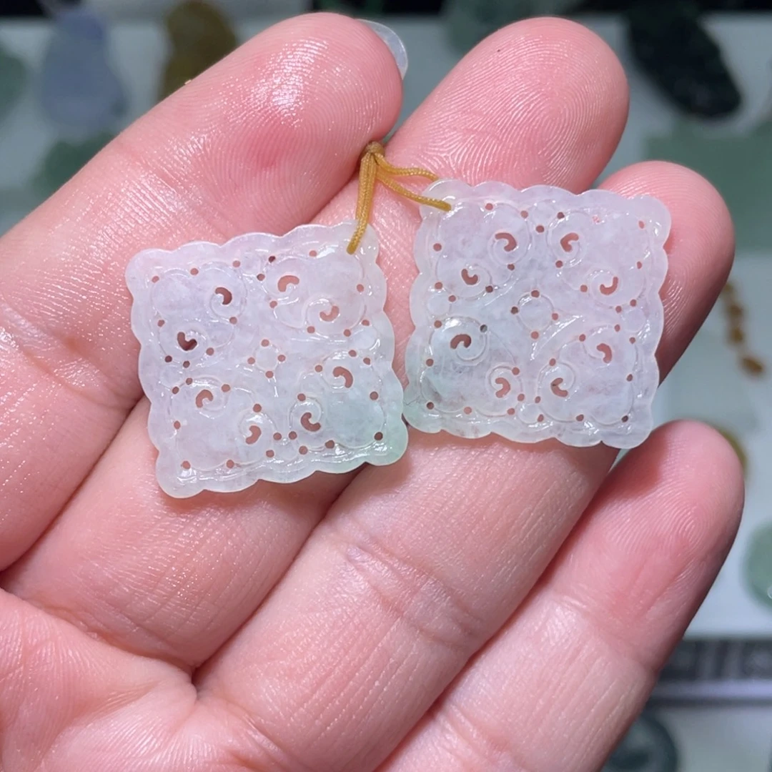定制翡翠未镶嵌耳饰