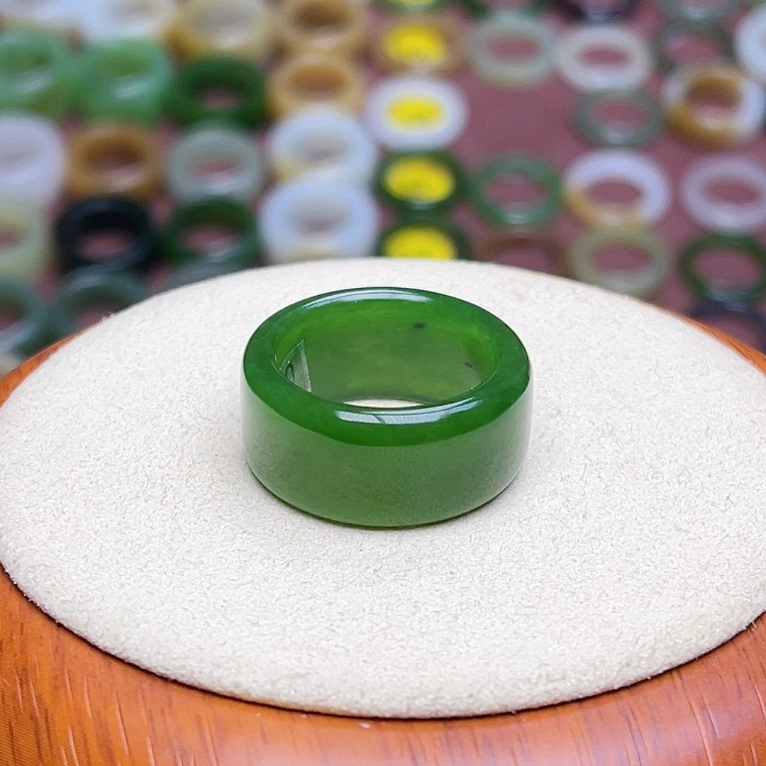 和田玉戒指未镶嵌19.4内径辣阳绿