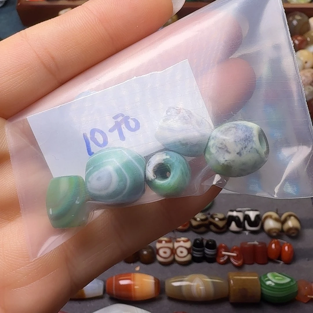 未镶嵌颈饰玛瑙/玉髓萍**逢