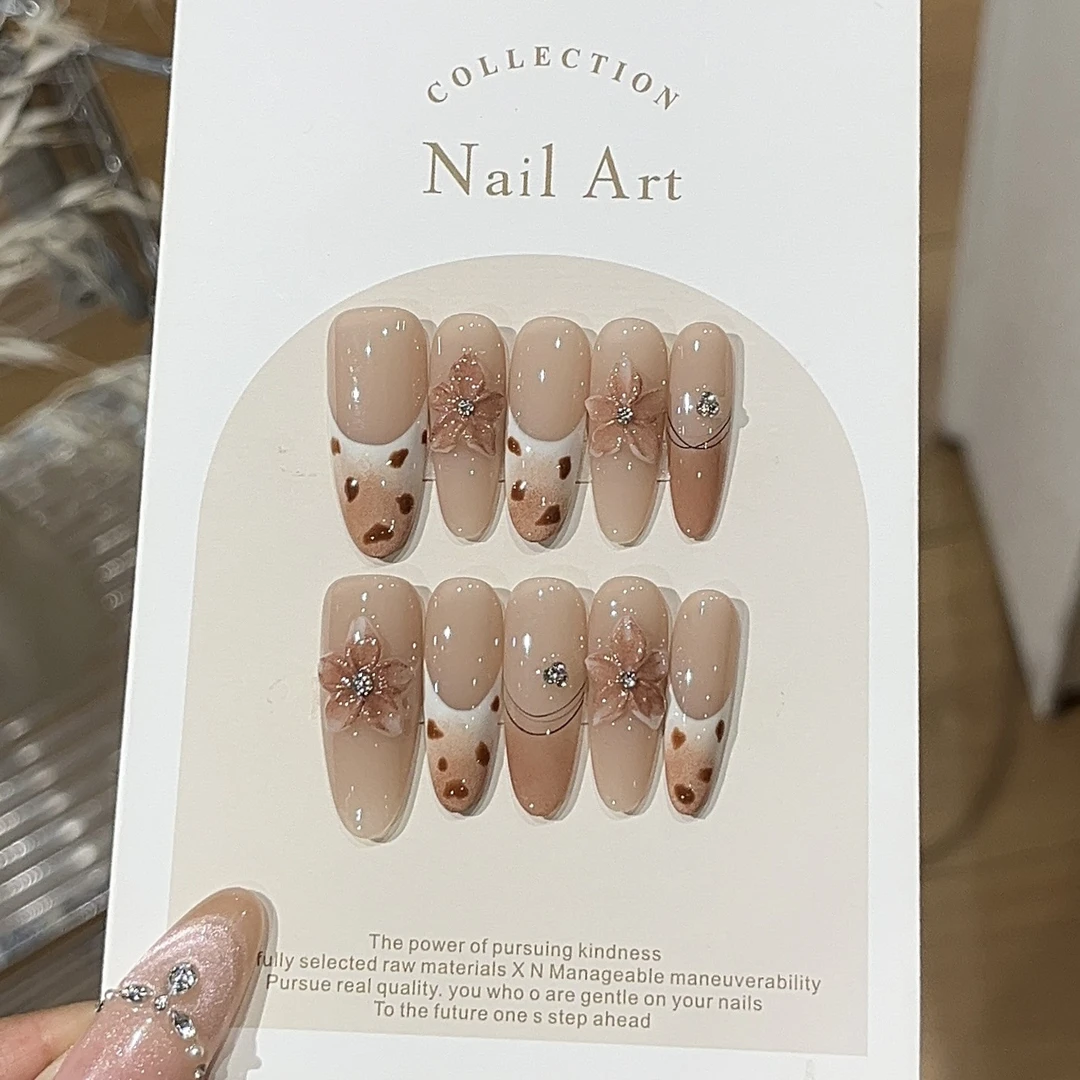 【柏林旧梦】秋冬款裸咖色调立体雕花豹纹白法渐变感穿戴甲