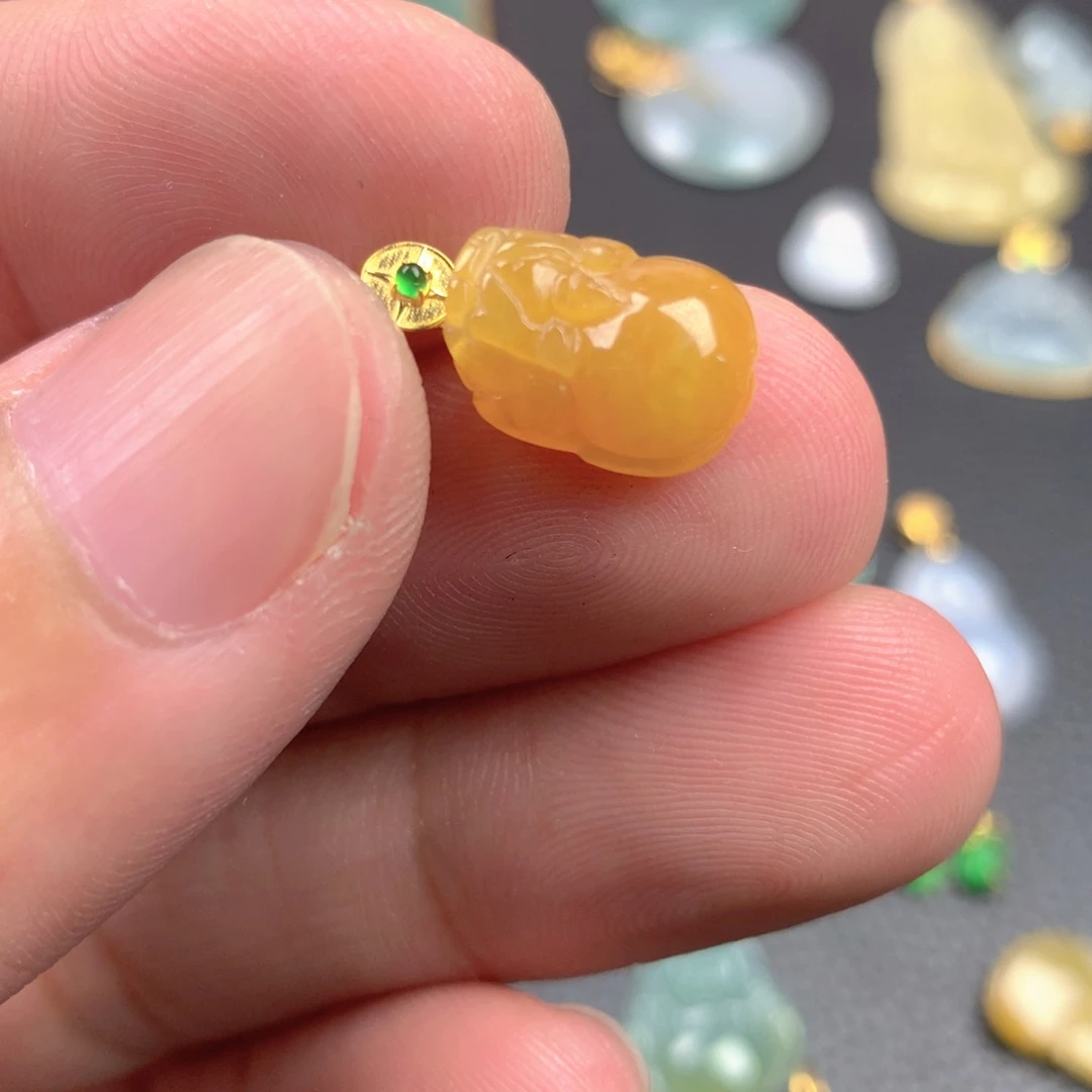 【闪购商品】颈饰18K金镶嵌翡翠?**?翡翠