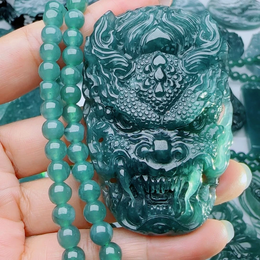 翡翠未镶嵌颈饰多样性发货天然的A货翡翠