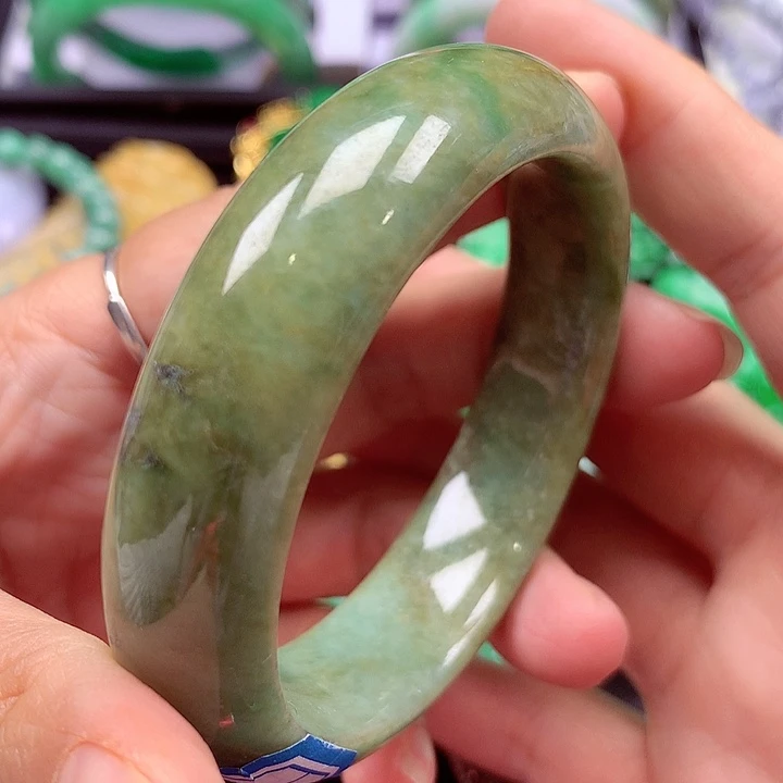 未镶嵌手镯翡翠翡翠
