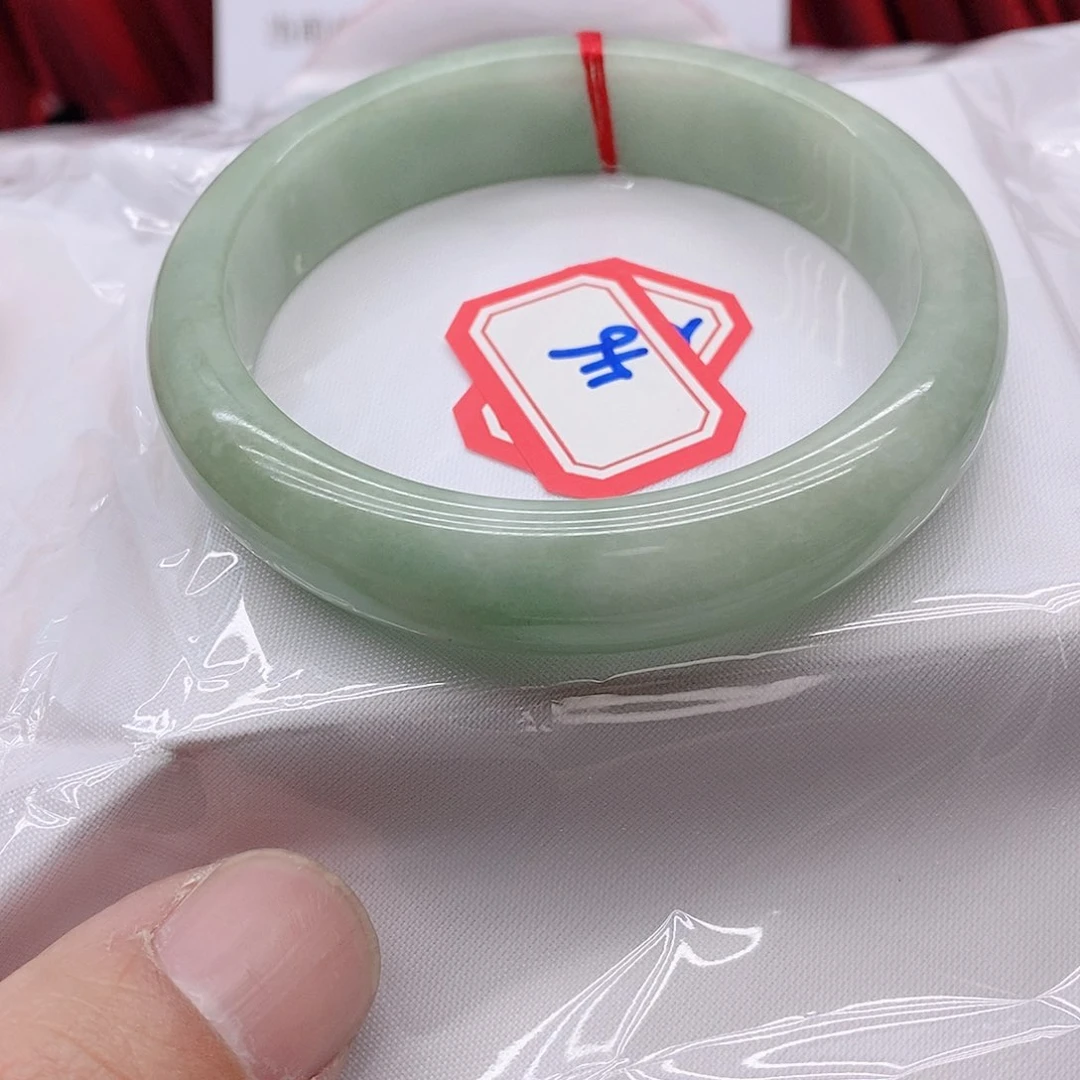 翡翠手镯未镶嵌调***瑰466666666