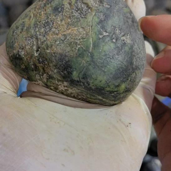 彩***桥藏玉药王石原石一个摆件