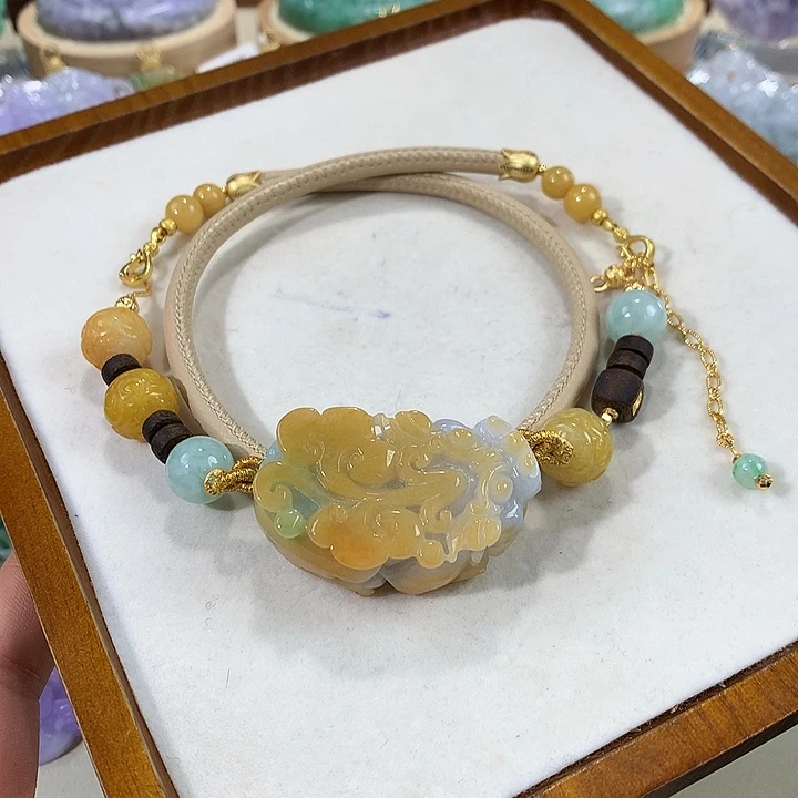 翡翠未镶嵌颈饰翡翠吊坠