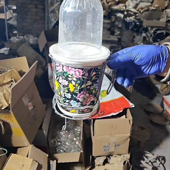 绿泥盘子碗茶壶啥都有