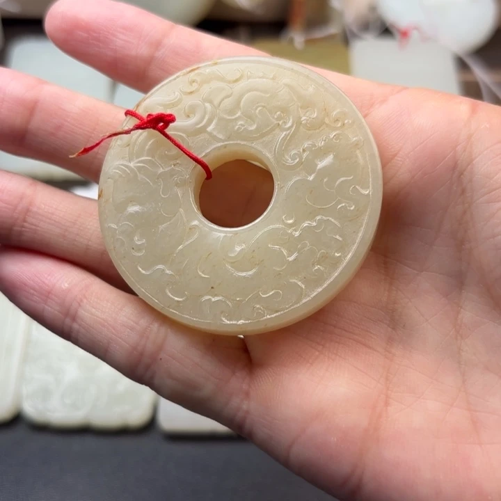 对***部和田玉未镶嵌挂件