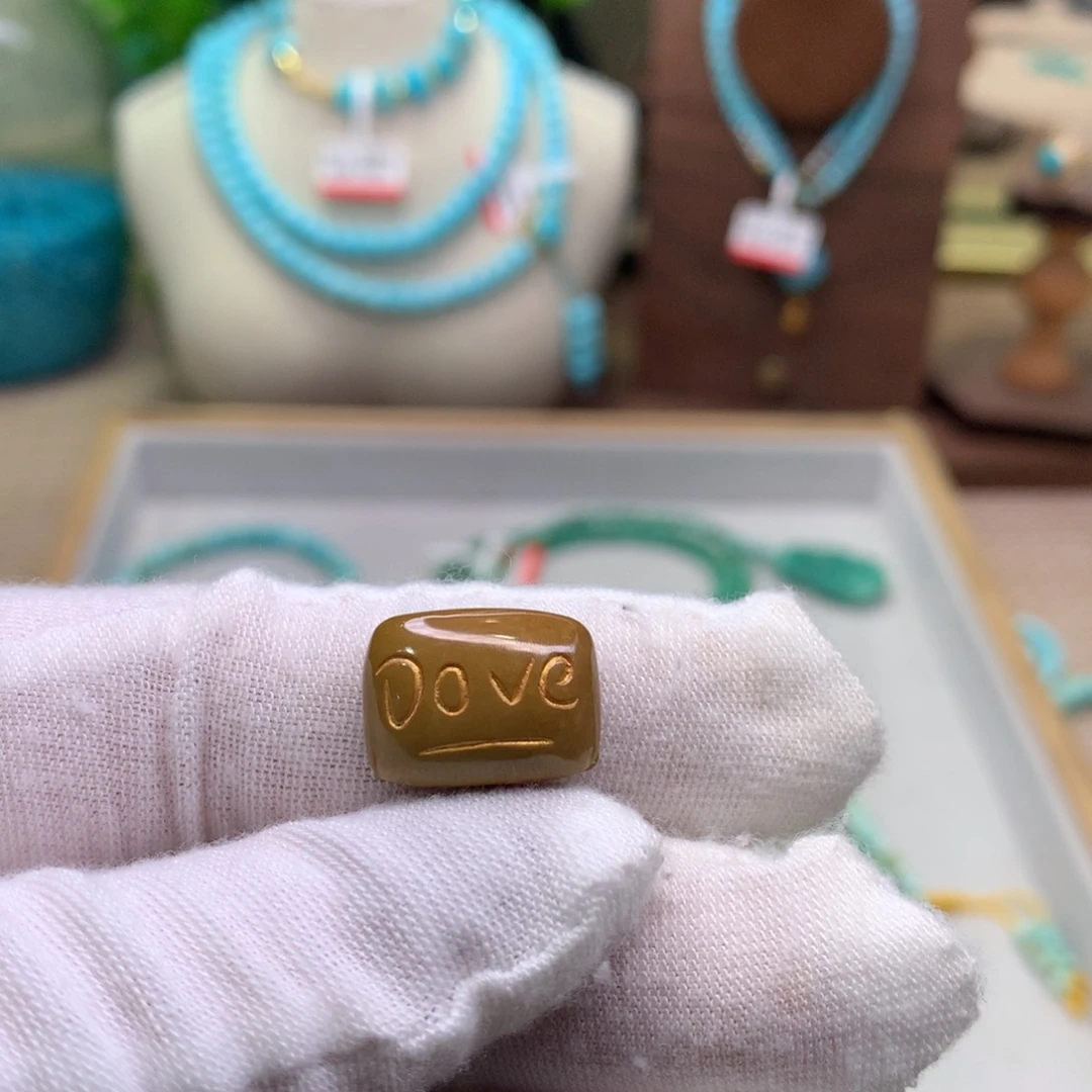 绿松石配饰未镶嵌