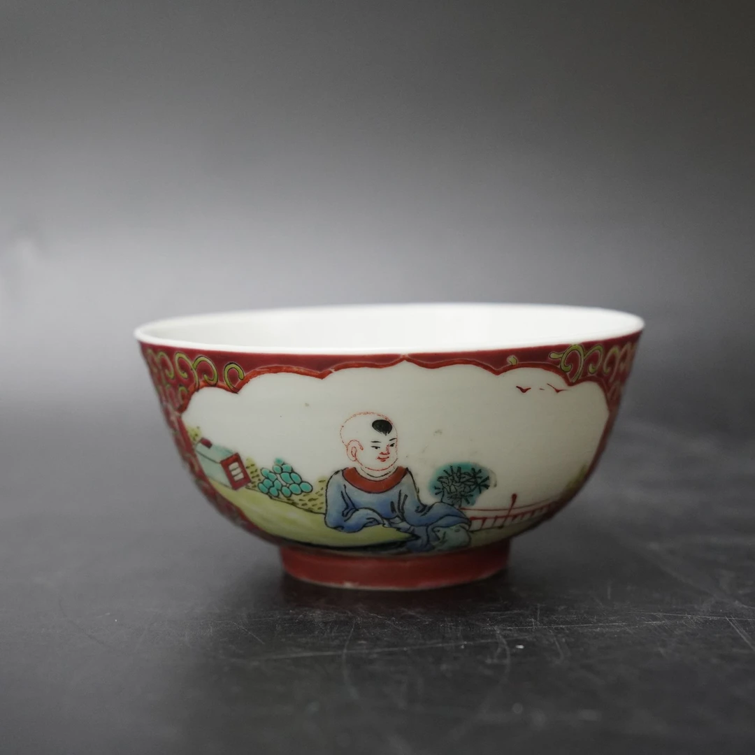 Lot.25070213民国胭脂红地开窗人物故事碗 口径：约11.5cm