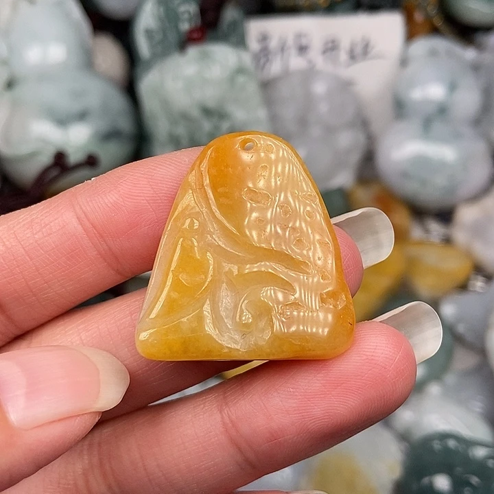 颈饰未镶嵌翡翠翡翠