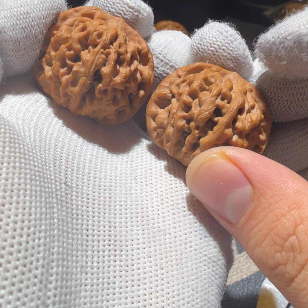 文玩核桃吊坠秦闷