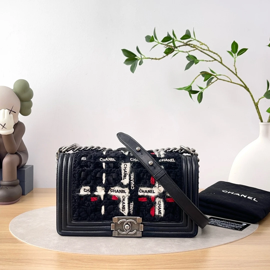 99新 Chanel/香奈儿 leboy/限量款/黑银/中号