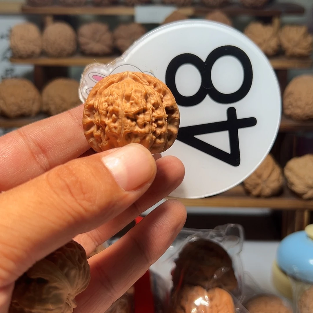 琢*文玩核桃，白色48号