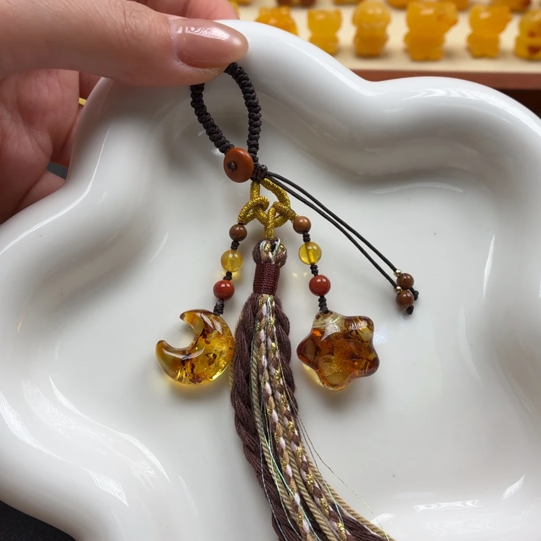 琥珀未镶嵌珠宝奇石