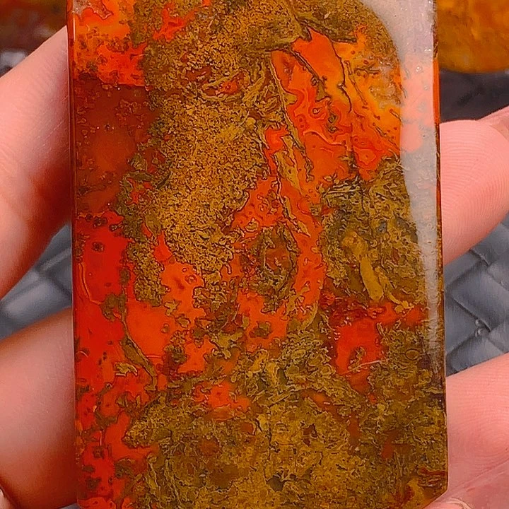 玛瑙/玉髓颈饰足银镀金镶嵌?**赐