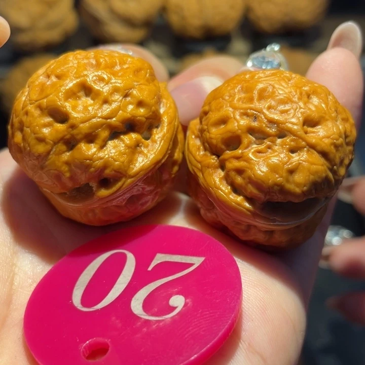 玉兔金蟾核桃尺寸35