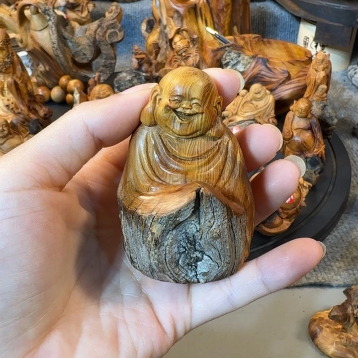 崖柏摆件手把件等
