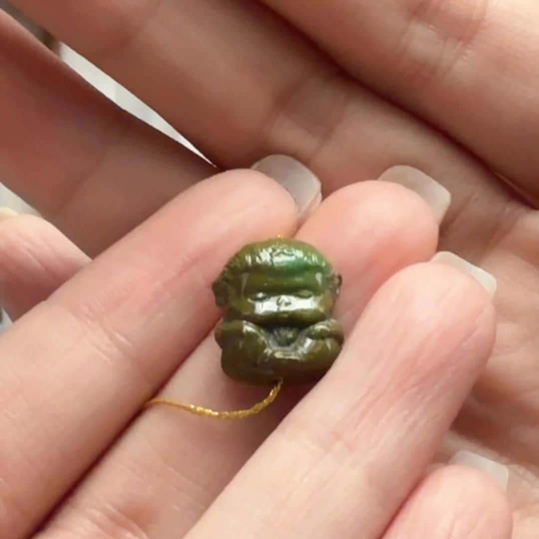 绿松石未镶嵌颈饰