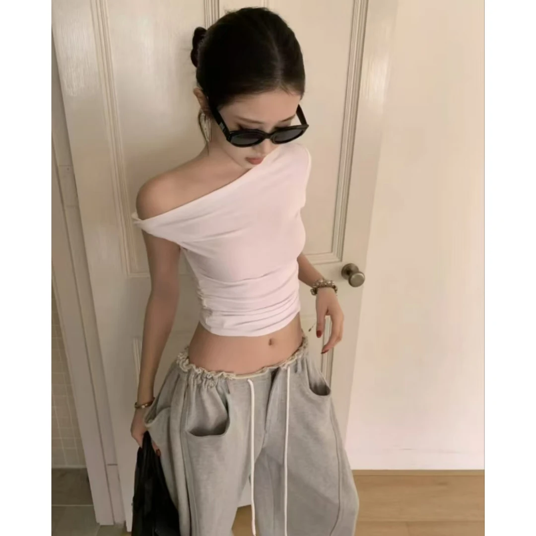 黑色斜领露肩T女2025夏季新款设计感修身短款斜肩上衣+休闲阔腿裤
