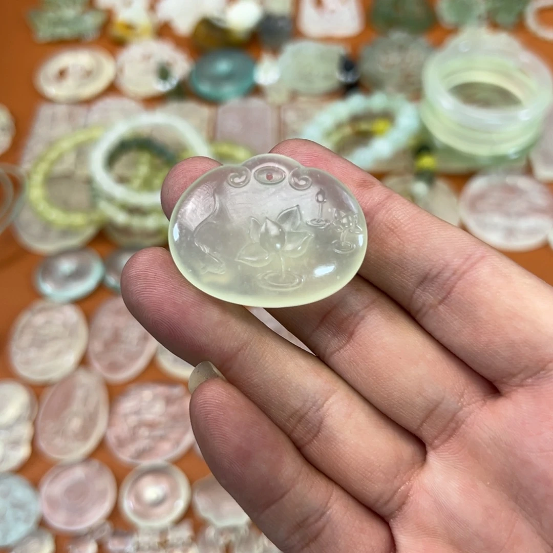 蛇纹石玉未镶嵌多样性随机发一