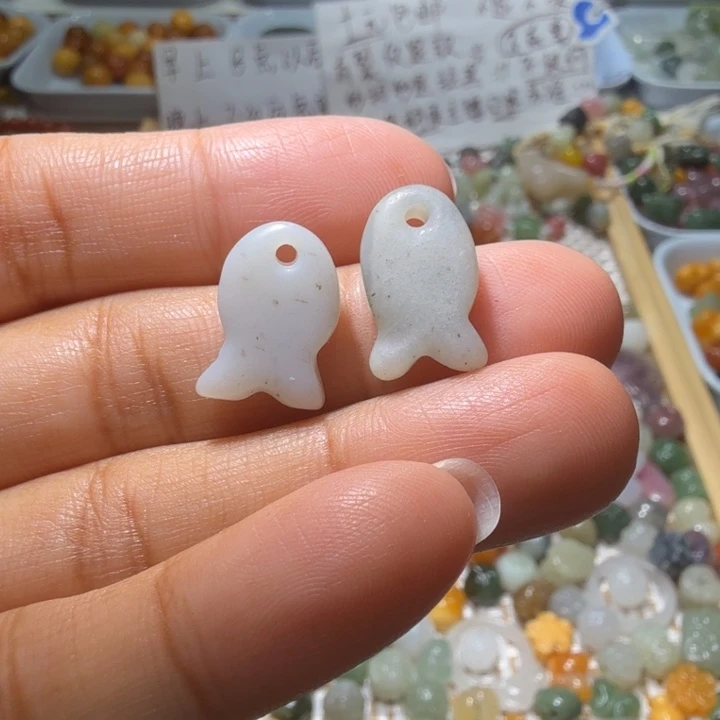 和田玉未镶嵌珠宝半成品