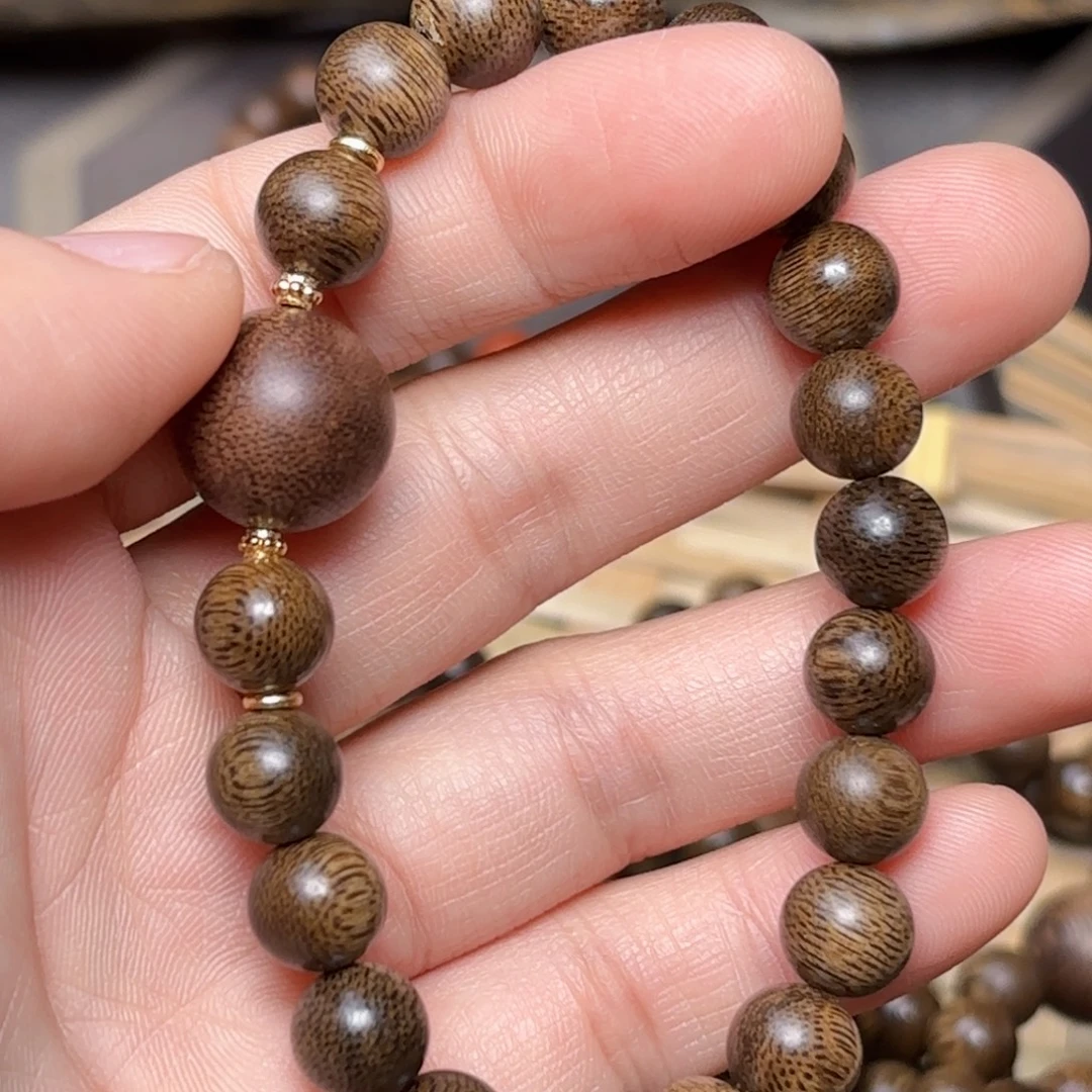 沉香手串越南芽庄绿棋楠08➕富森红土1.4顶珠设计