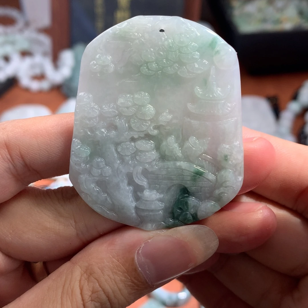 翡翠未镶嵌颈饰翡翠