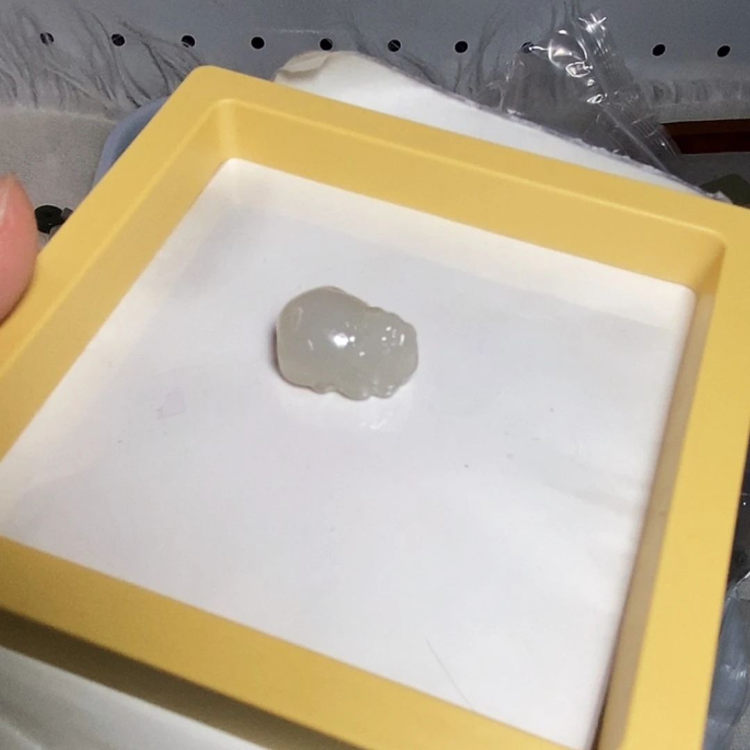 和田玉未镶嵌手链瑕疵品不退不换