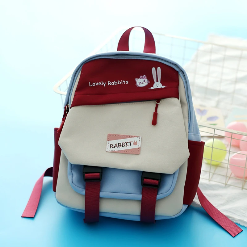 可爱小学生书包轻便防水撞色双肩包女旅游幼儿园小号背包日常通勤