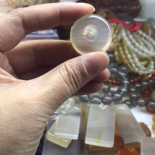 玛瑙/玉髓手链未镶嵌以**光