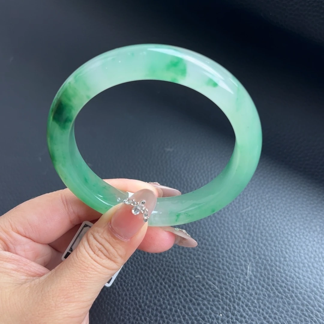 石英质玉未镶嵌手镯63