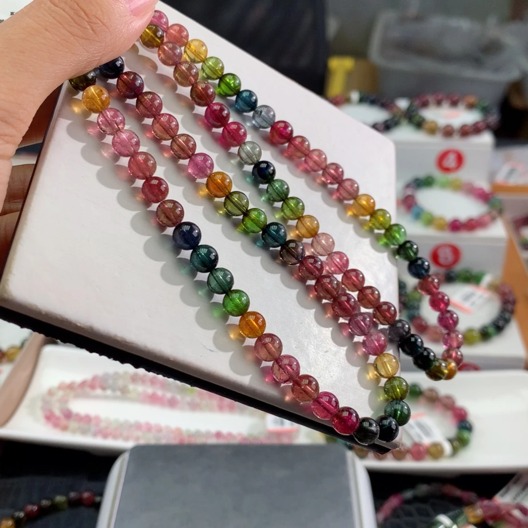 未镶嵌手链碧玺    6mm。