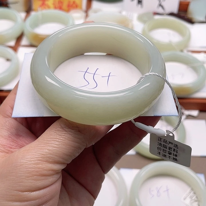 未镶嵌手镯和田玉用****3