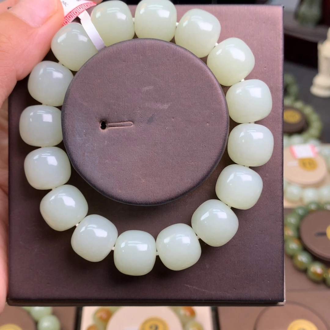 手链未镶嵌和田玉