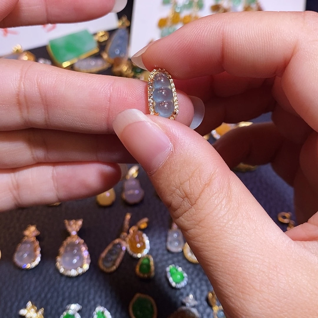 翡翠银S925镶嵌颈饰