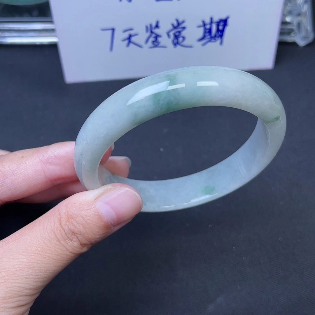 翡翠未镶嵌手镯010