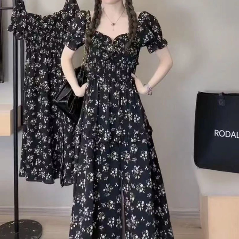 法式碎花连衣裙方领设计泡泡袖显瘦收腰中长款茶歇裙大码时尚女装