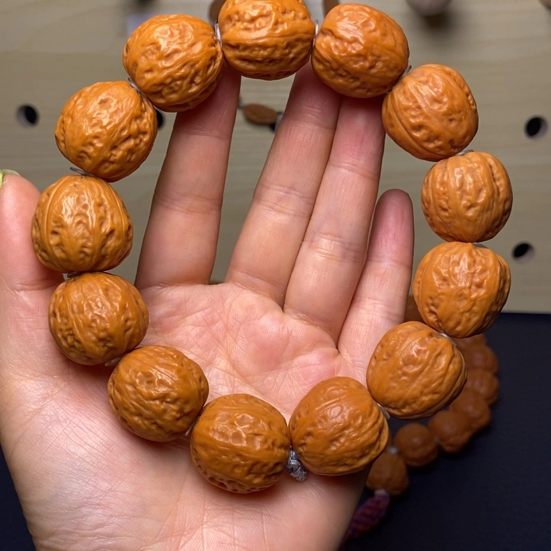 文玩核桃吊坠黄皮大枣