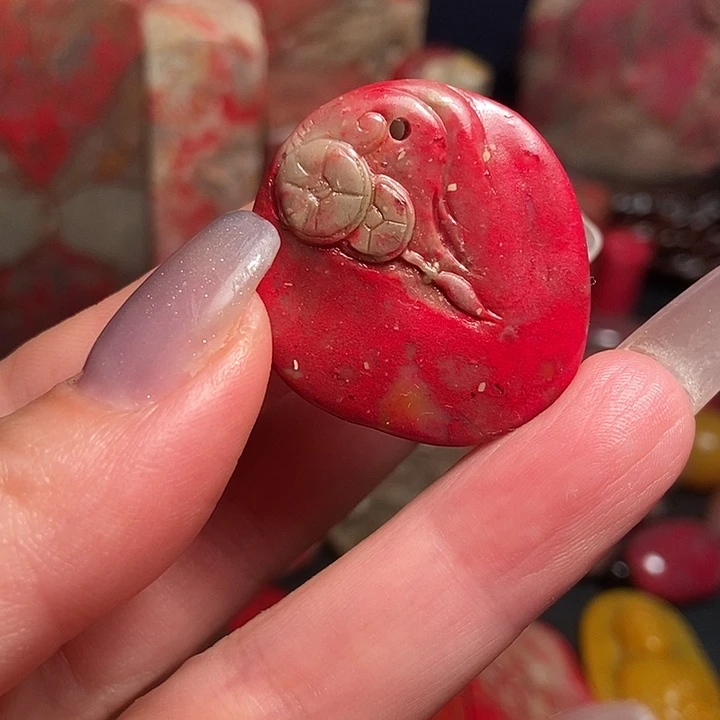 昌化石昌化鸡血石挂件